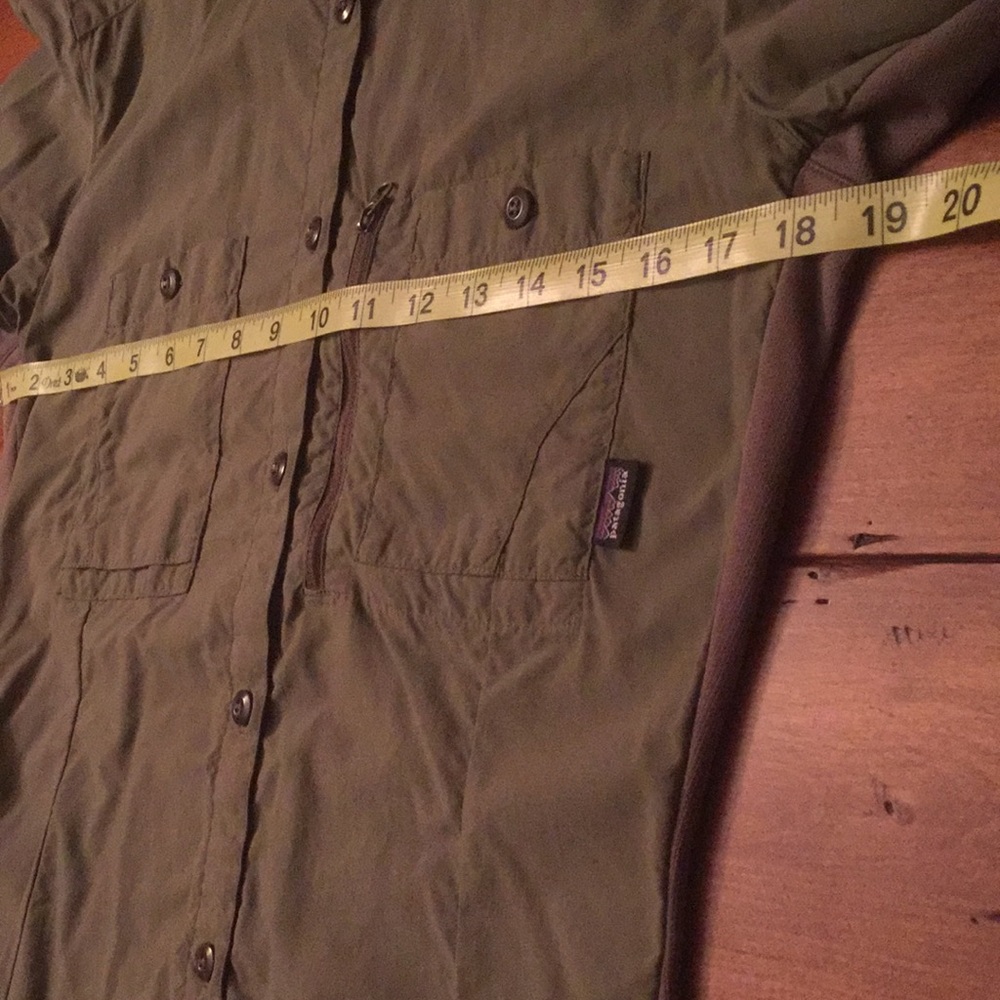 Patagonia Button Down Shirt - Picture 6 of 15